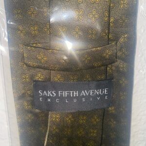 Saks Fifth Avenue Gold Floral Tie